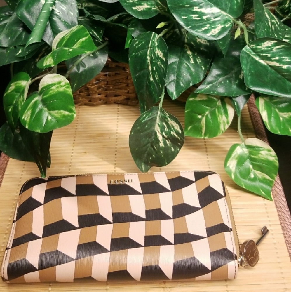 Fossil Zip Around Clutch - image 1